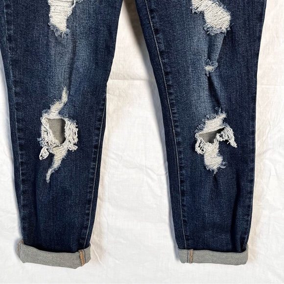 Judy Blue Jeans Womens 5 27 Boyfriend Fit Distressed Denim Stretch Jean JB88220 - Picture 3 of 16